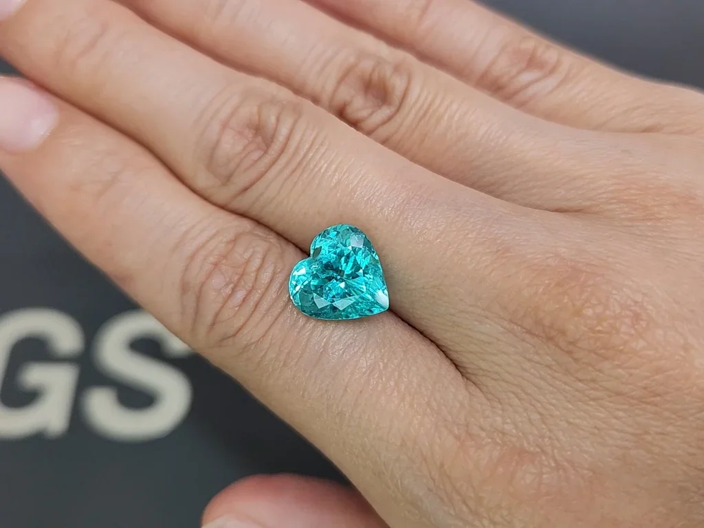 Neonblauer Paraiba-turmalin im herzschliff 5,32 carats, Nigeria Image №2