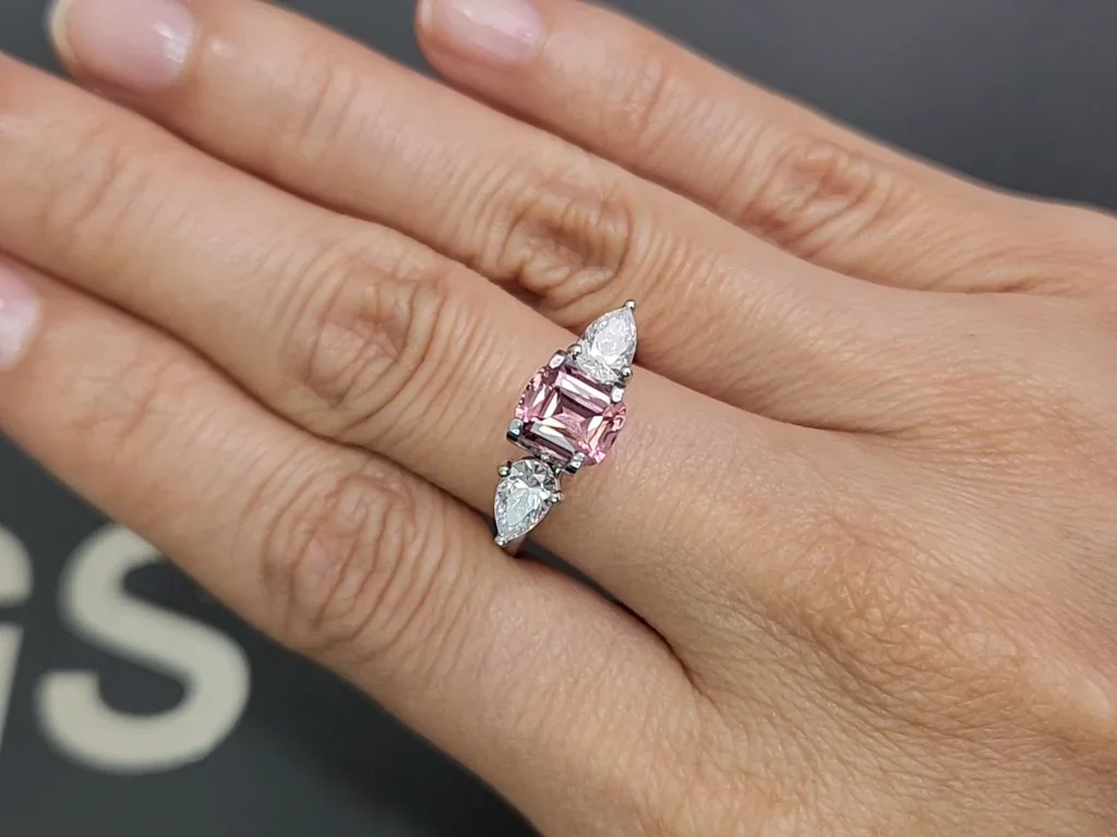 Rhodolite garnet cushion cut 1.53 carats, Tanzania Image №5