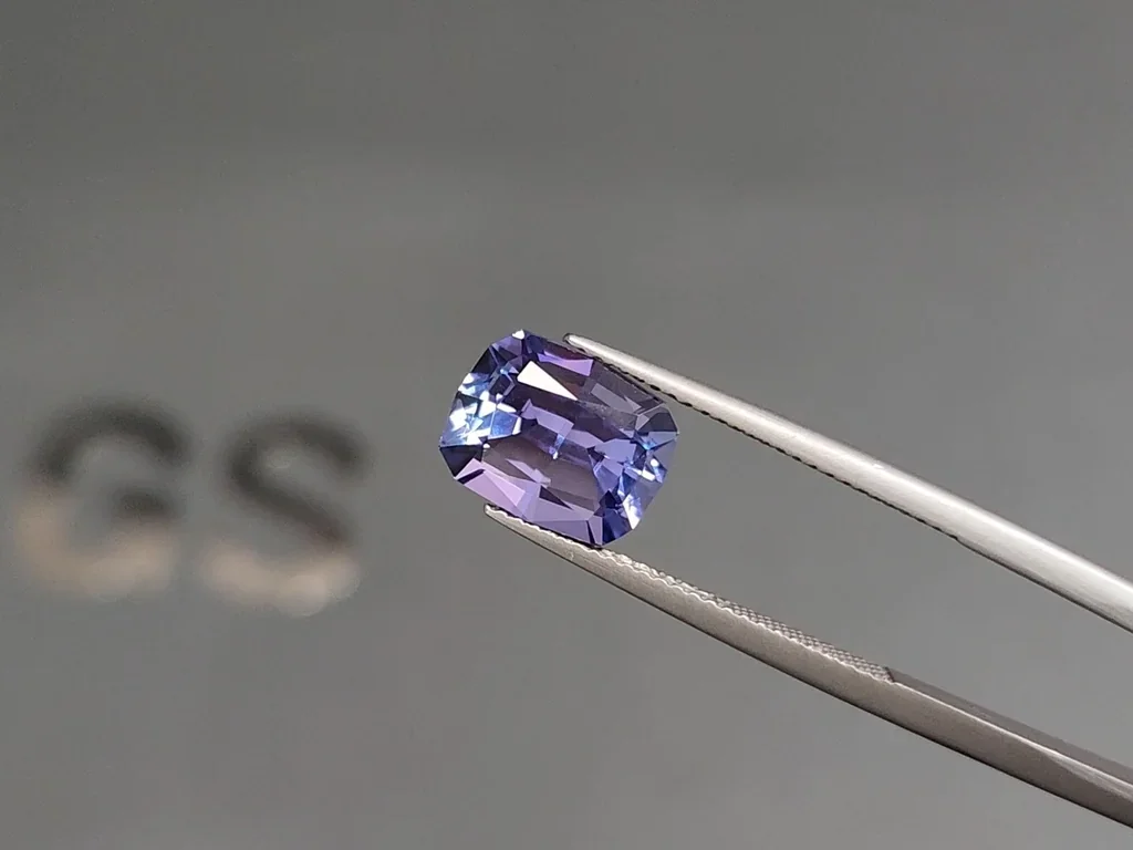 Tanzanite cushion cut 4.08 carats, Tanzania Image №3