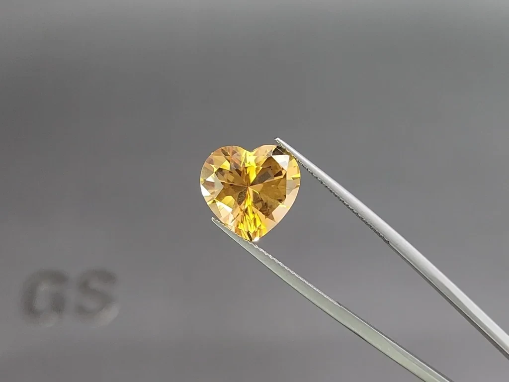 Citrin präziser herzförmiger 6,16 karat , Afrika Image №3