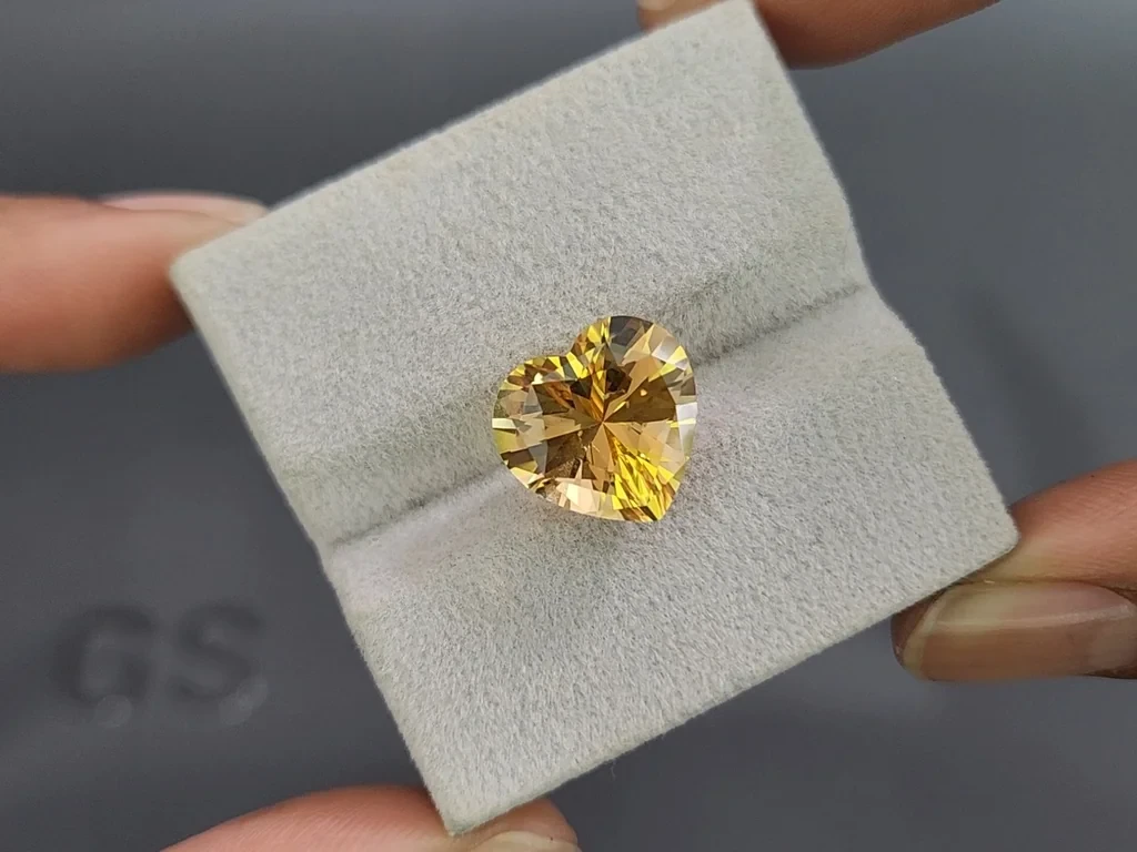 Citrin präziser herzförmiger 6,16 karat , Afrika Image №4