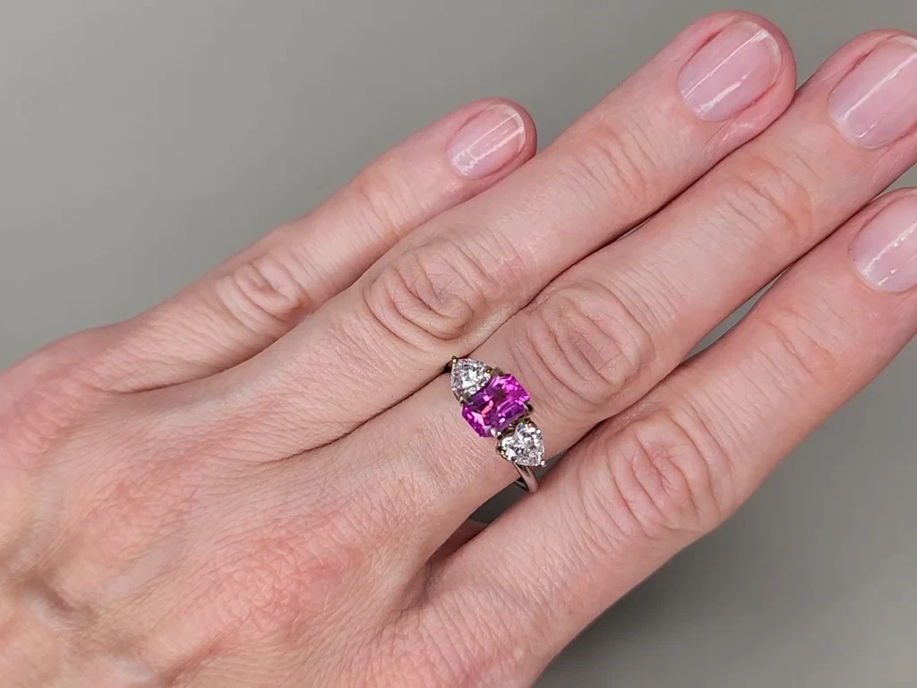 Unheated Padparadscha sapphire radiant cut 1.33 carats, Sri Lanka Image №4
