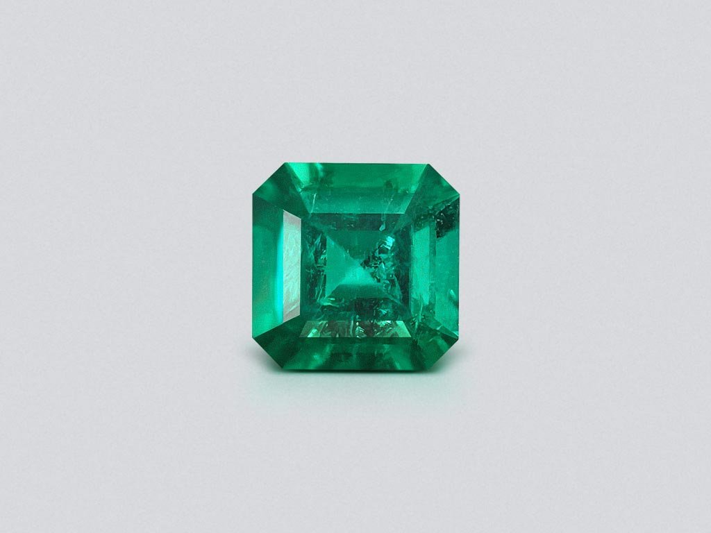 Colombian "Muzo Green" Emerald  asscher shape 0.93 ct Image №1