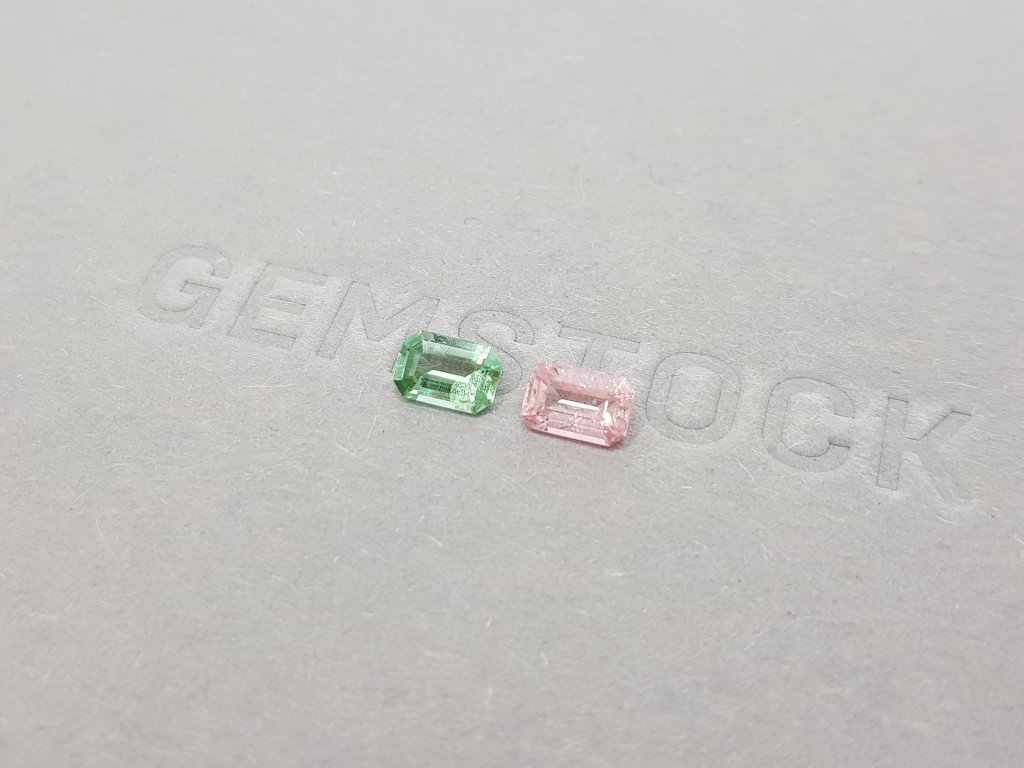 Contrasting pair of pink and green octagon-cut tourmaline 0.98 ct Image №3