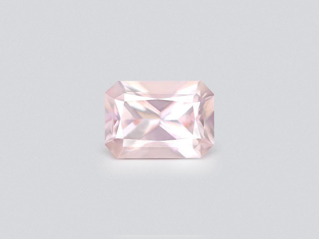 Saphir rose non raffiné (Baby Pink) taille radiant 0,96 carat, Madagascar Image №1