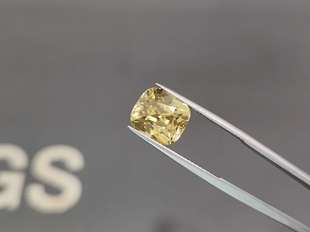 Circón amarillo de talla cojín de 10,11 quilates, Tanzania Image №3