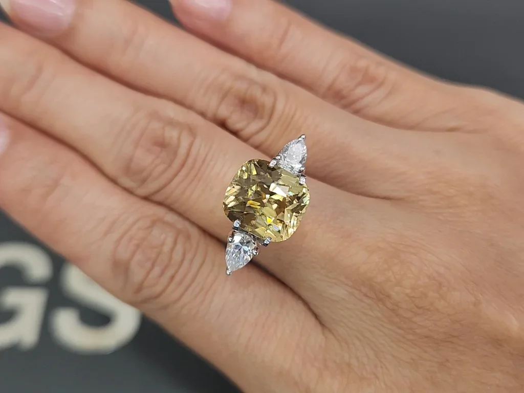 Circón amarillo de talla cojín de 10,11 quilates, Tanzania Image №5