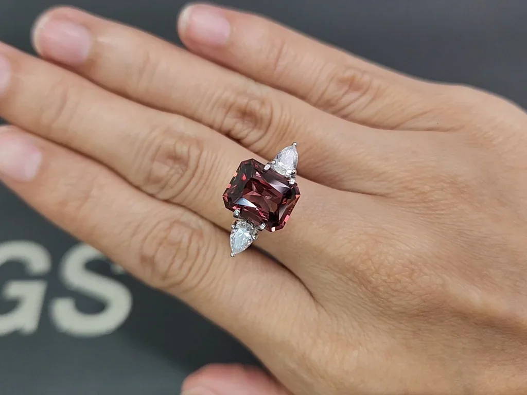 Brauner zirkon im oktagonschliff 7,04 carats, Tansania Image №5