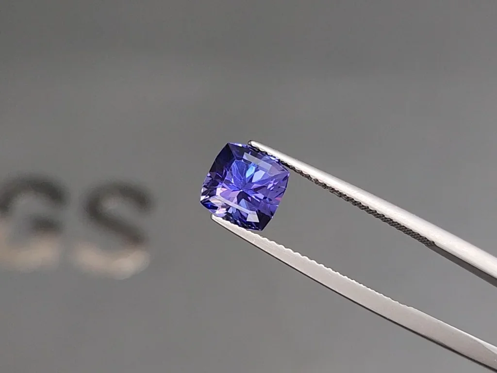 Tanzanite cushion cut 2.81 carats, Tanzania Image №3