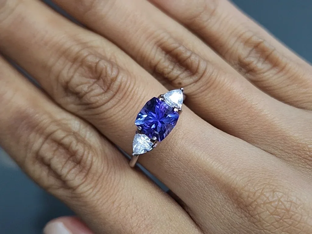 Tanzanite cushion cut 2.81 carats, Tanzania Image №5