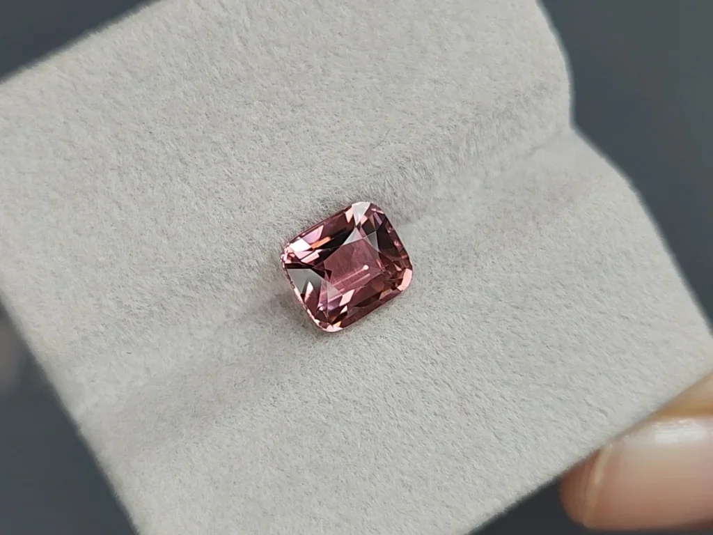 Pink tourmaline cushion cut 2.05 carats, Africa Image №4