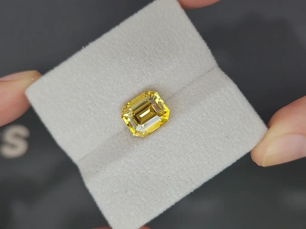 Saphir Golden Yellow non chauffé taille octogonale 5,54 carats, Sri Lanka Image №4