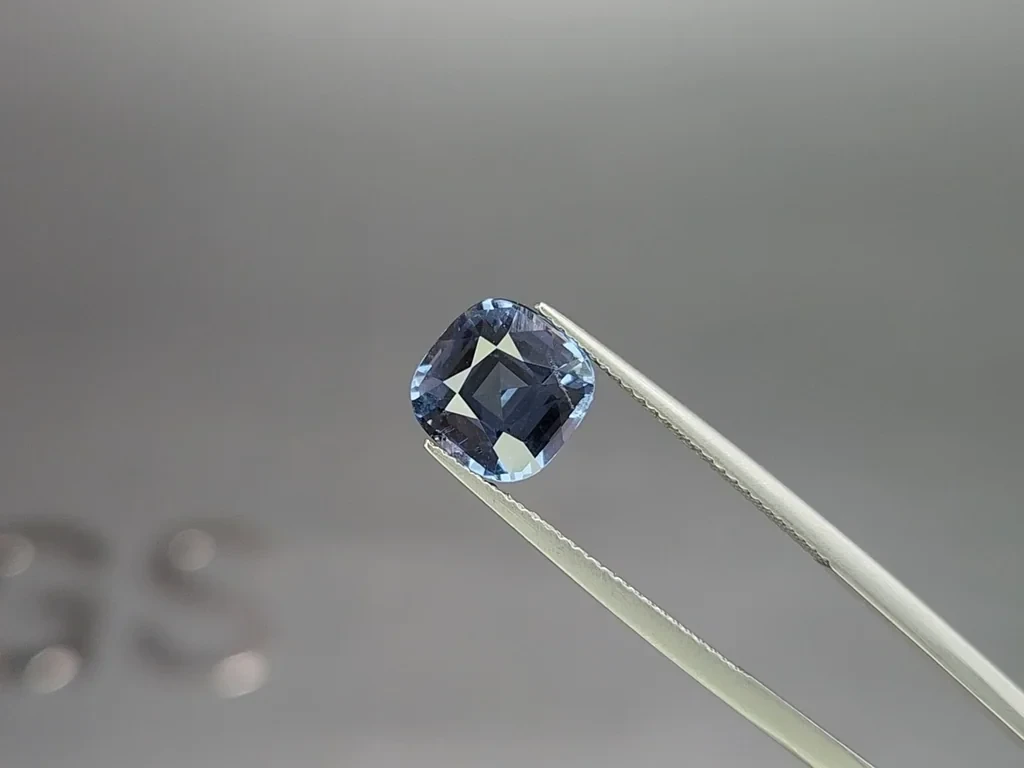 Kobalt spinell im kissenschliff 3,19 karats, Tansania Image №3