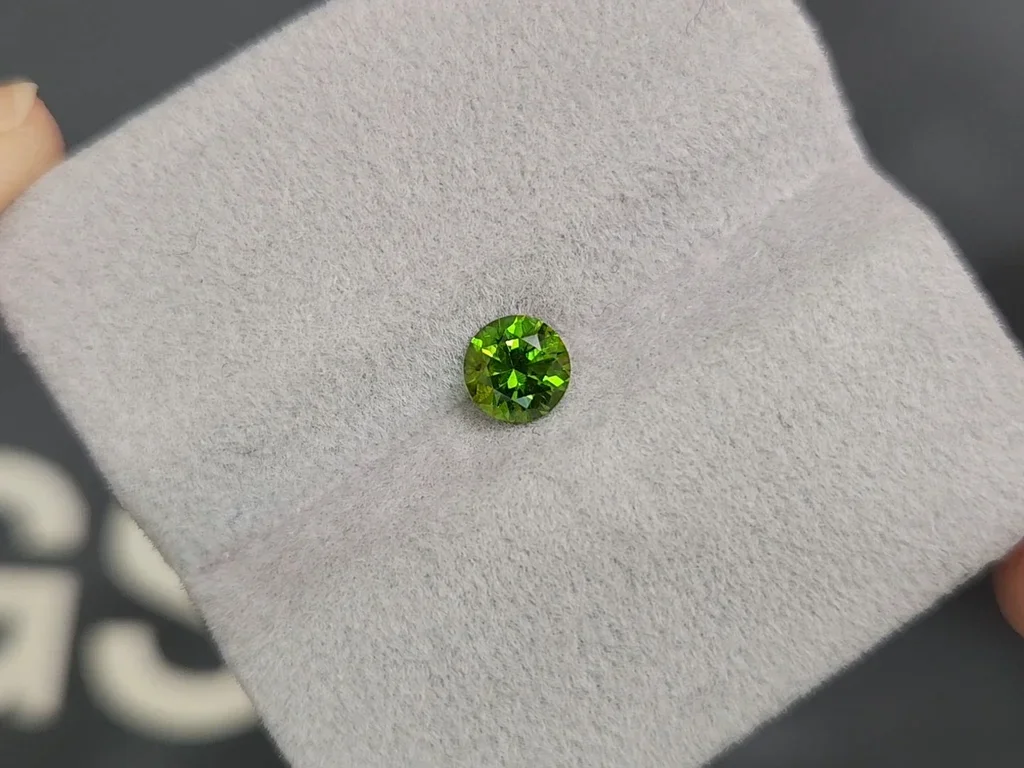 Ural-Demantoid 0,66 Karat Image №4