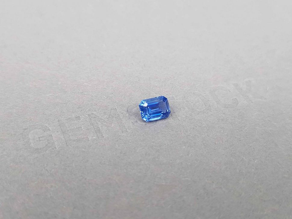 Unheated cornflower blue sapphire in octagon cut 0.80 ct, Sri Lanka Image №2