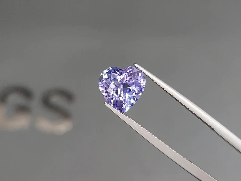 Tanzanite heart shape 2.96 carats, Tanzania Image №3