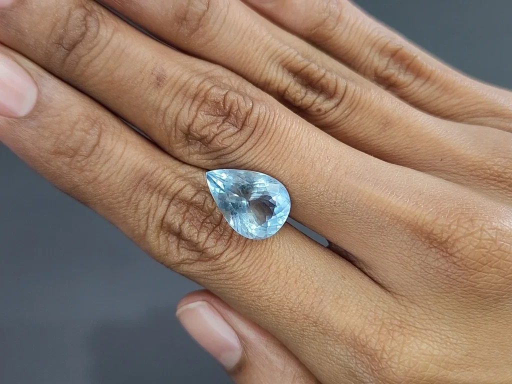 Aigue-marine taille poire 6,53 carats, Madagascar Image №2