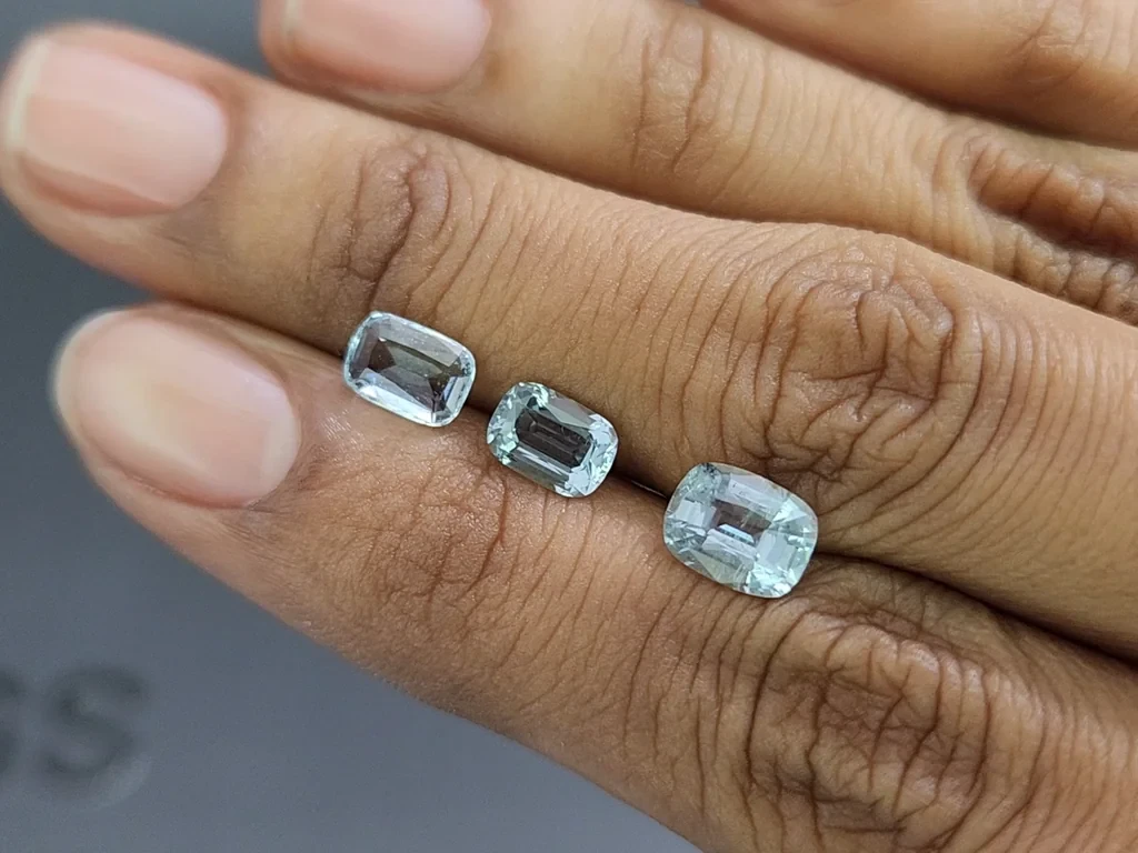 Ensemble aigues-marines taille coussin, 2,73 carats, Madagascar Image №2
