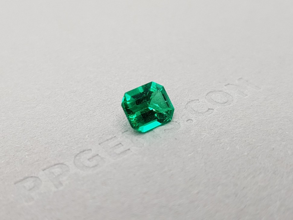 Intense Muzo Green emerald 1.23 ct, Colombia (GRS) Image №2