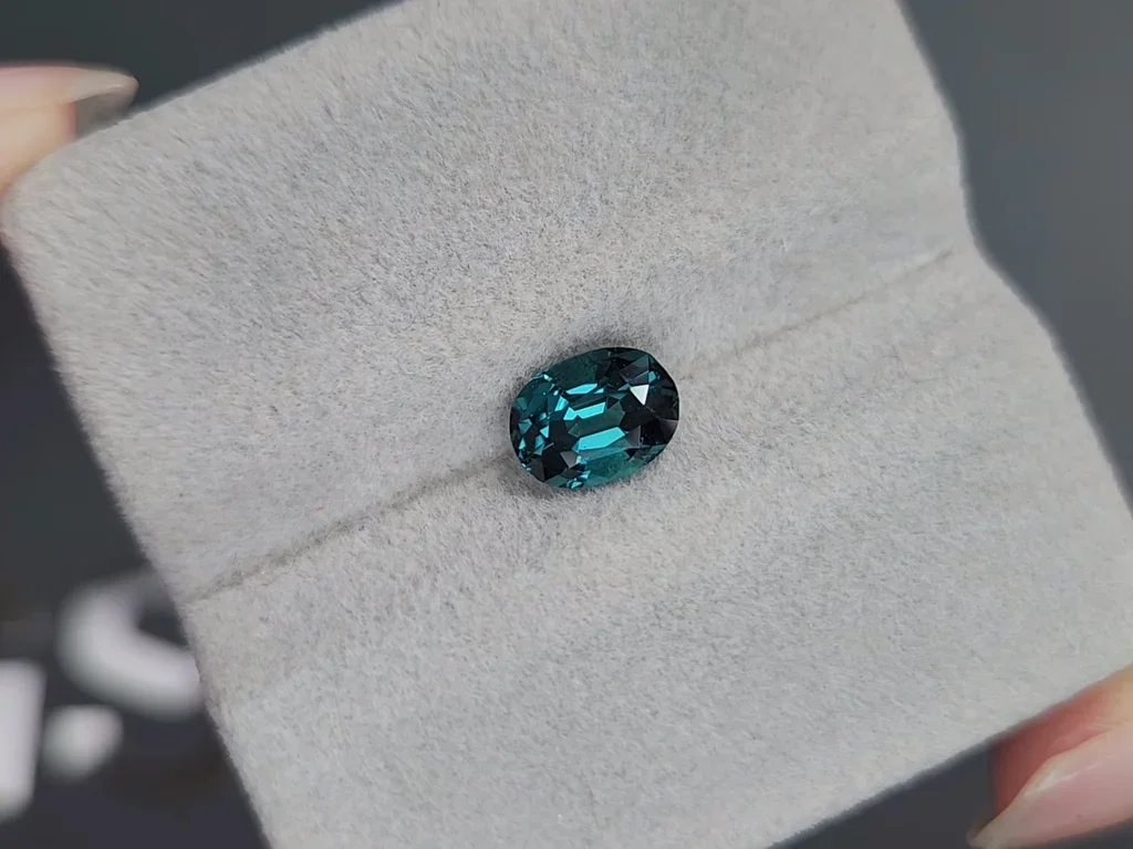 Tourmaline Lagoon in oval cut 1.30 carats, Afghanistan Image №4