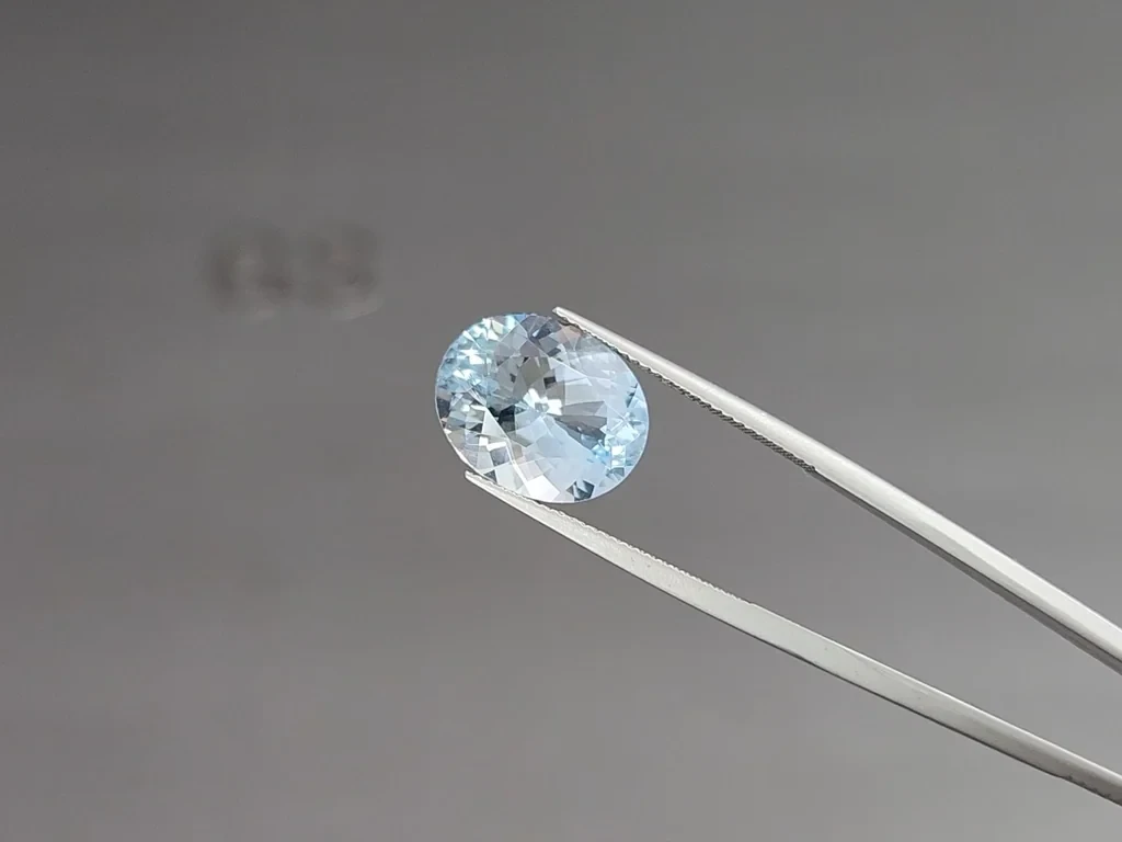 Aigue-marine ovale de 7,03 carats, Madagascar Image №3