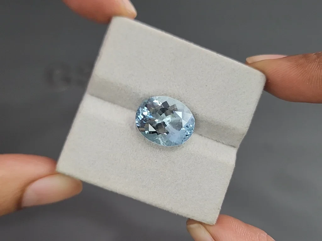 Aigue-marine ovale de 7,03 carats, Madagascar Image №4