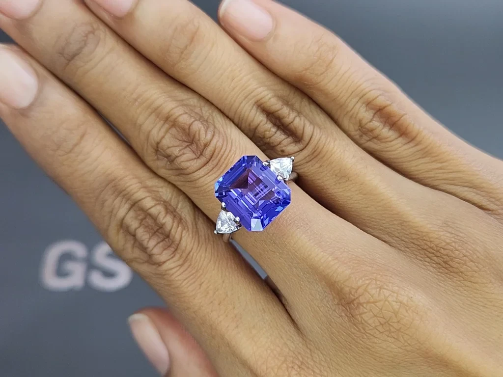 Tanzanite taille octogonale 7,04 carats, Tanzanie Image №5
