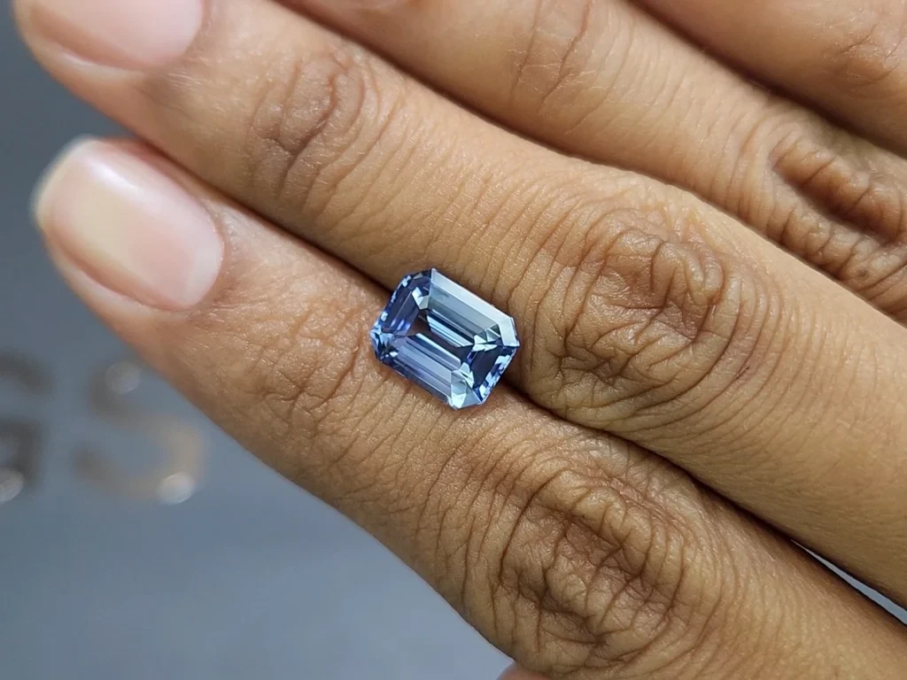 Unbehandelter blauer saphir im oktagon-schliff 4,07 karat, Sri Lanka Image №2