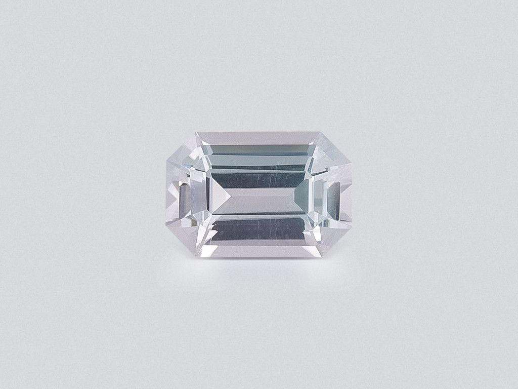 Kunzite light green octagon cut 0.83 carats, Pakistan Image №1