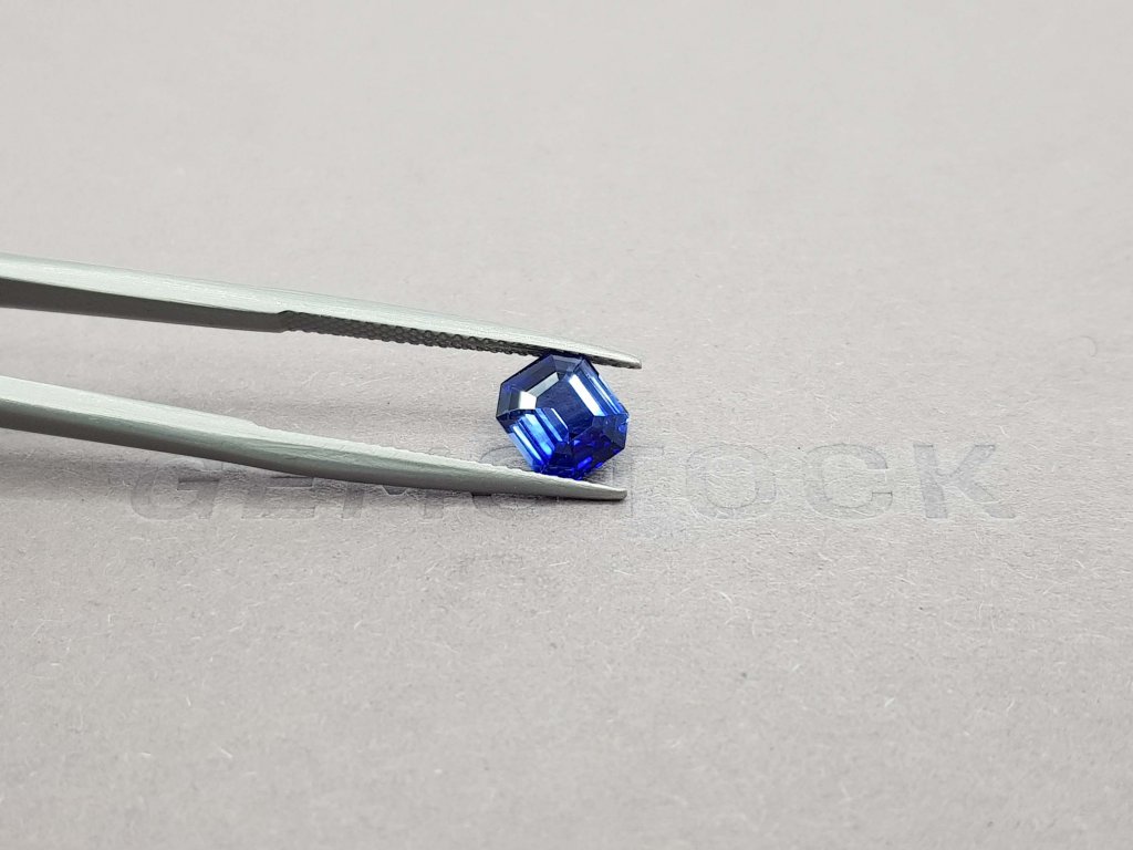 Octagon cut blue sapphire from Sri Lanka 1.96 ct Image №4