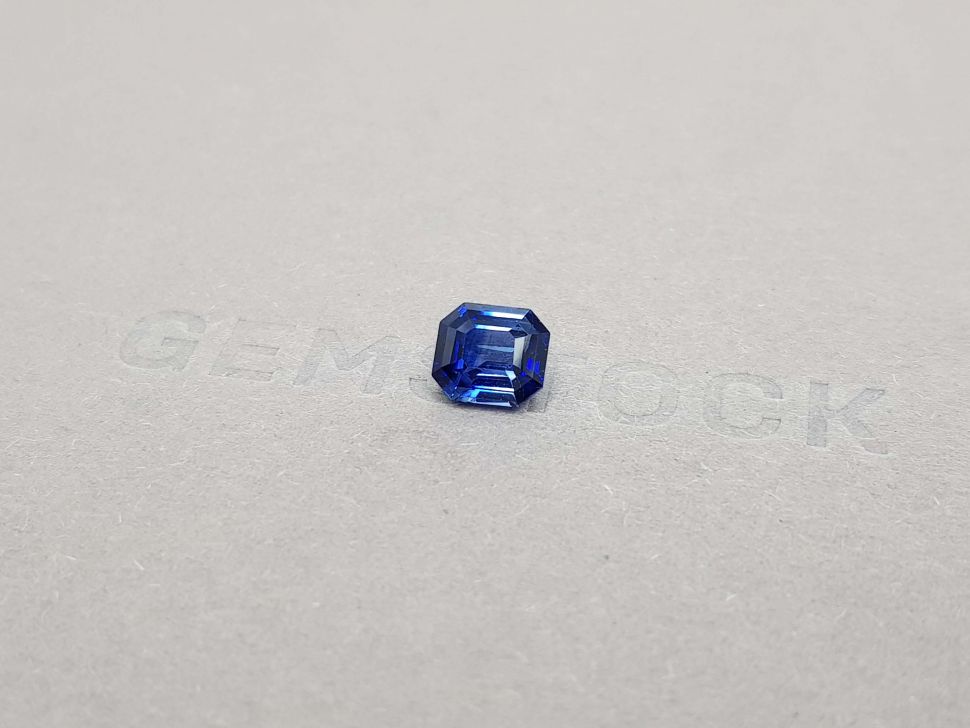 Octagon cut blue sapphire from Sri Lanka 1.96 ct Image №3