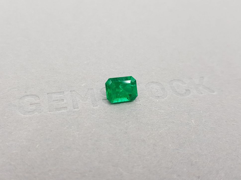 Vivid Green Emerald octagon cut 1.40 ct Colombia Image №2