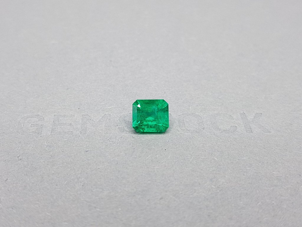 Intense colombian emerald 1.38 ct Muzo Green Image №1