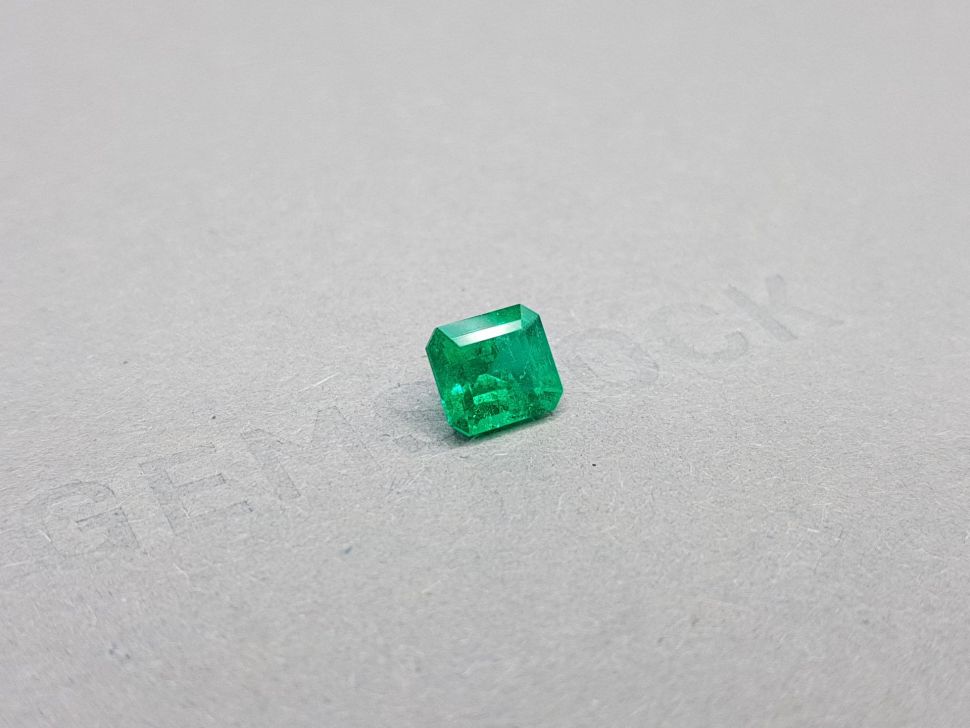 Intense colombian emerald 1.38 ct Muzo Green Image №2