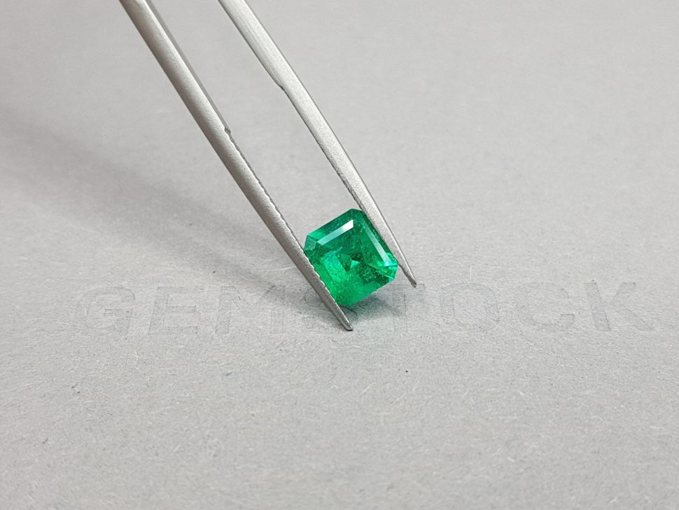 Intense colombian emerald 1.38 ct Muzo Green Image №4