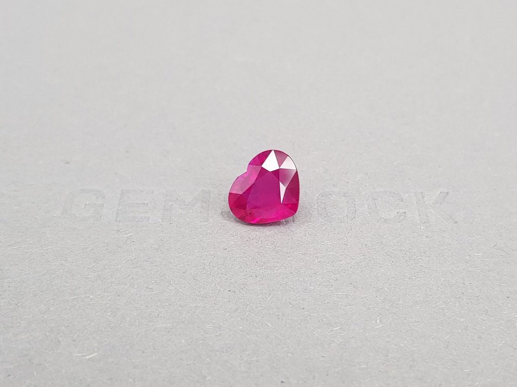 Unheated ruby from Mozambique 3.35 ct in heart shape Image №1