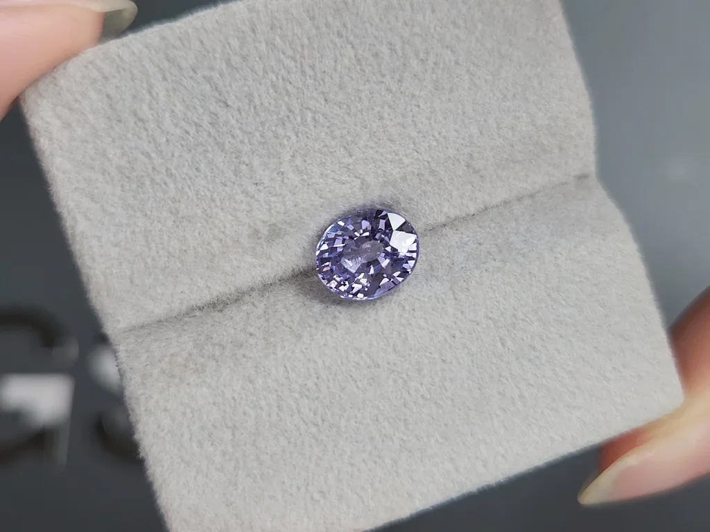 Spinelle lavande taille ovale 2,05 carats, Birmanie Image №4