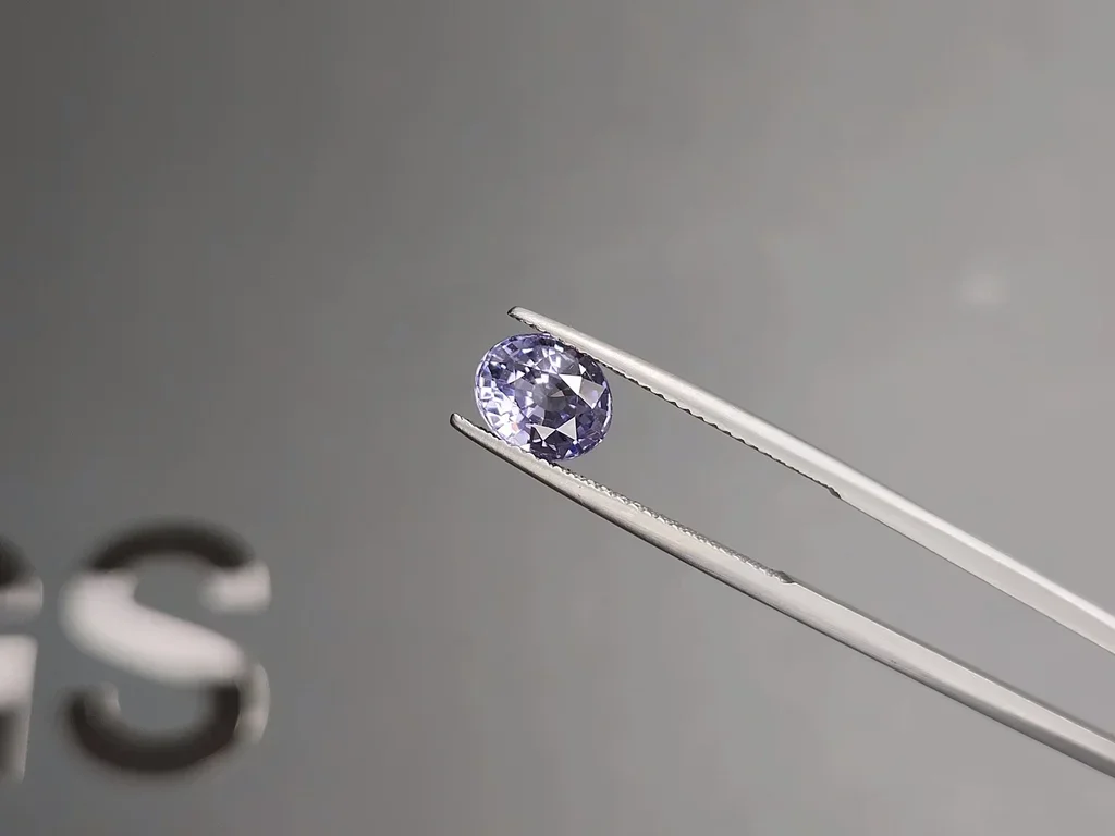 Spinelle lavande taille ovale 2,05 carats, Birmanie Image №3