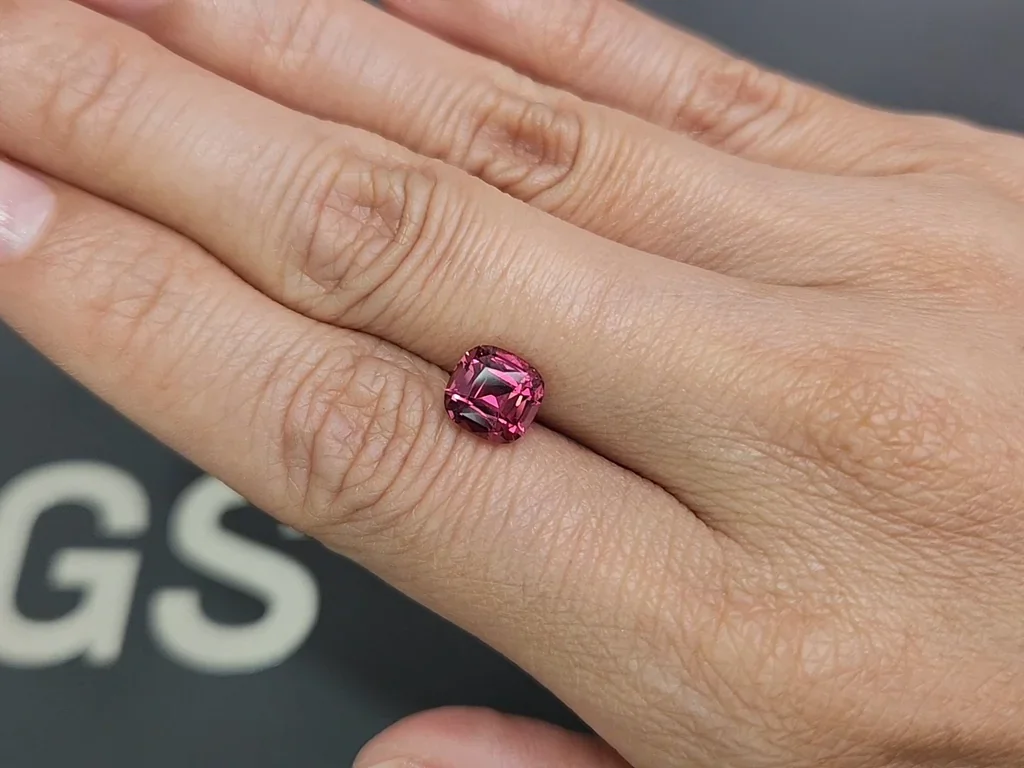 Rhodolite garnet cushion cut 2.43 carats, Tanzania Image №2