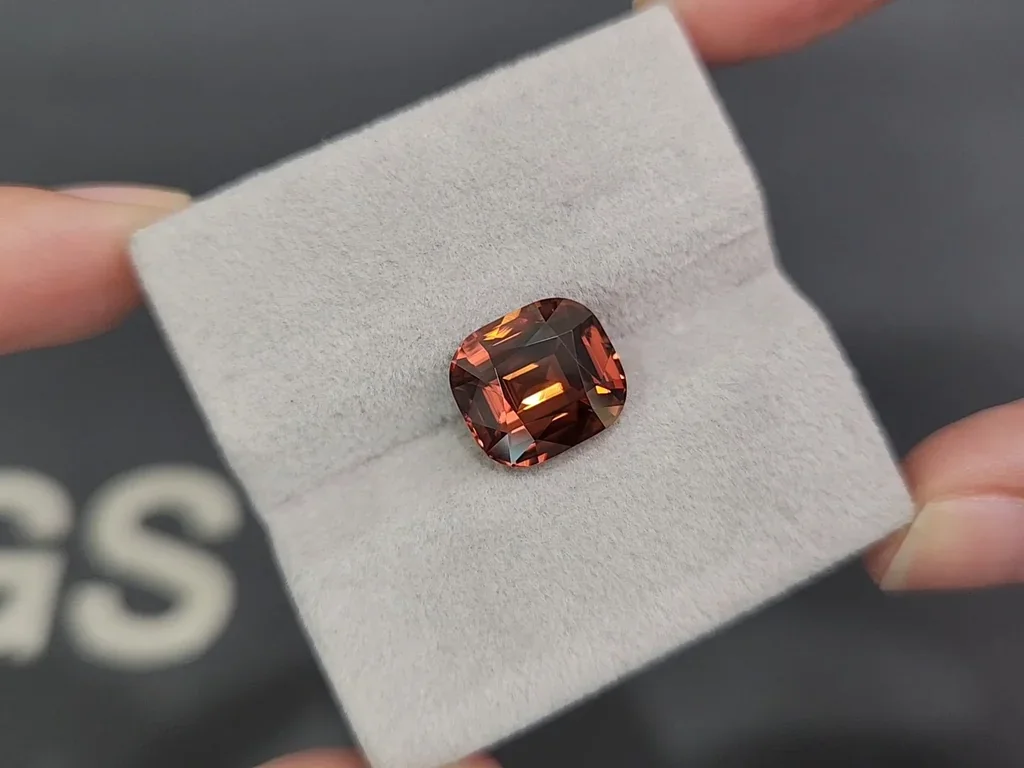 Zircon brun taille coussin de 8,08 carats, Tanzanie Image №4