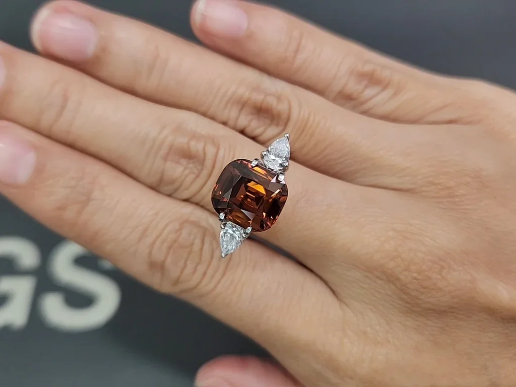 Zircon brun taille coussin de 8,08 carats, Tanzanie Image №5