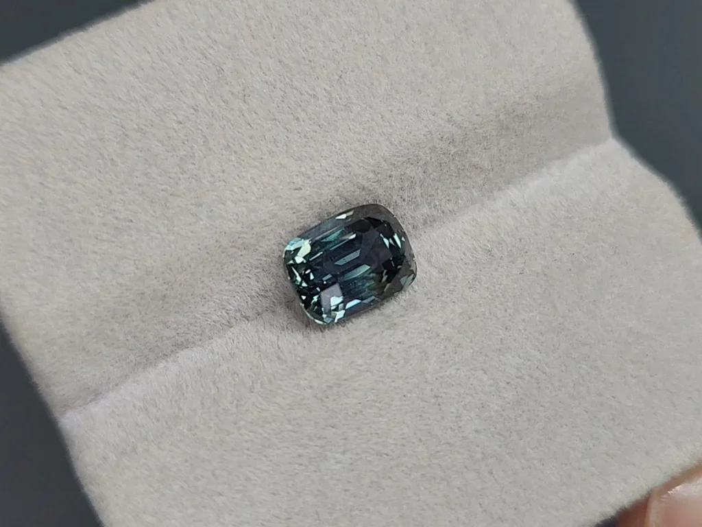 Unheated Teal sapphire cushion cut 2.57 carats, Madagascar Image №4
