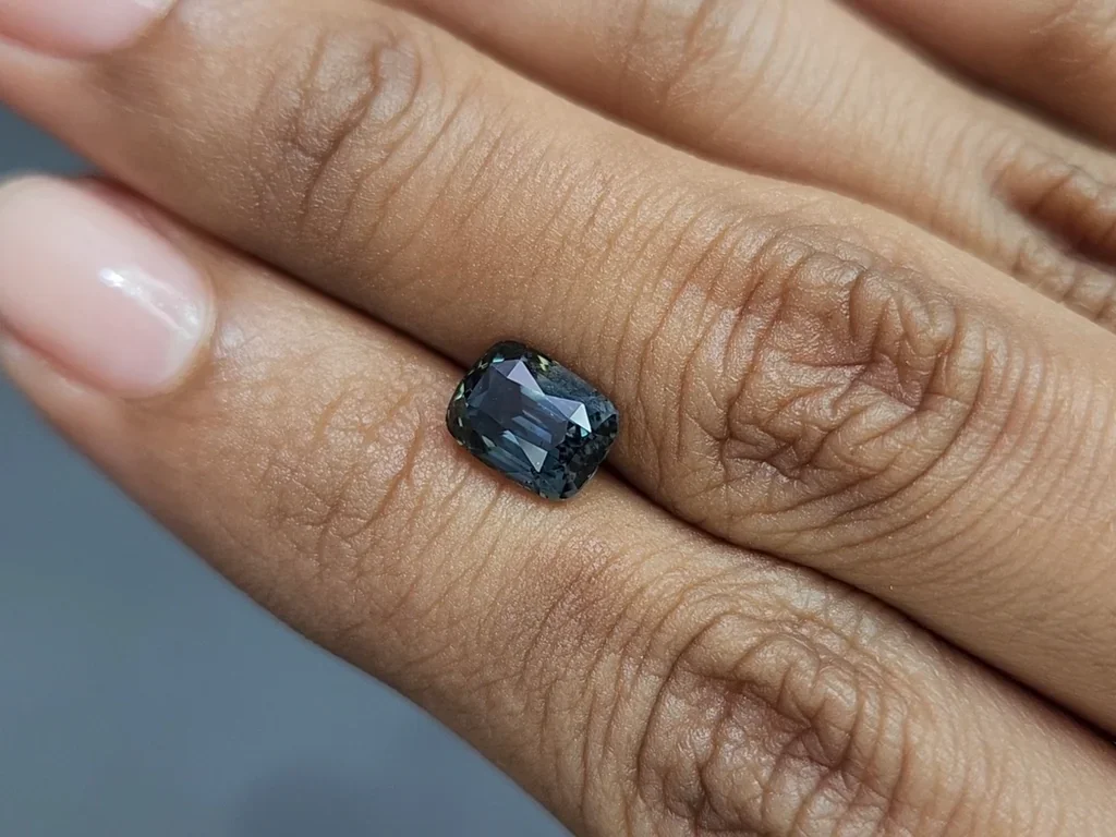 Unheated Teal sapphire cushion cut 2.57 carats, Madagascar Image №2