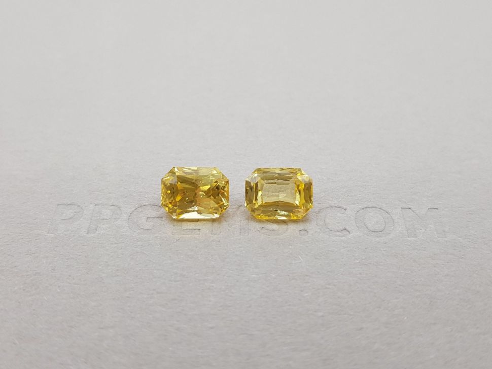 Pair of bright yellow sapphires, 3.25 ct radiant cut, Sri Lanka Image №1