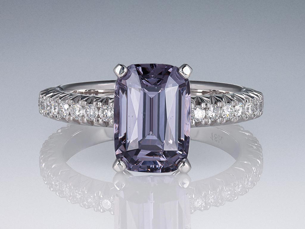 Ring with lavender spinel 3.41 ct and diamonds in 18K white gold Image №1