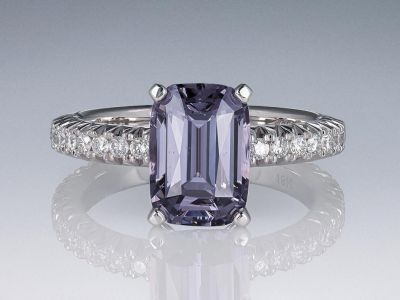 Ring with lavender spinel 3.41 ct and diamonds in 18K white gold photo