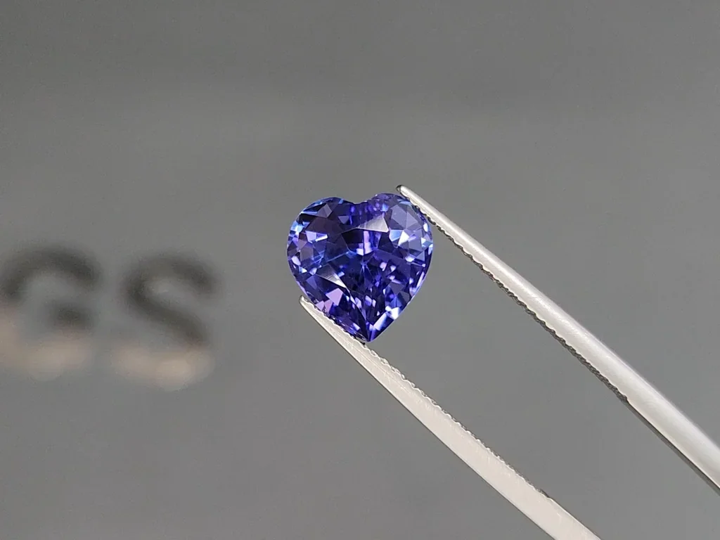 Tanzanite heart shape 3.66 carats, Tanzania Image №3