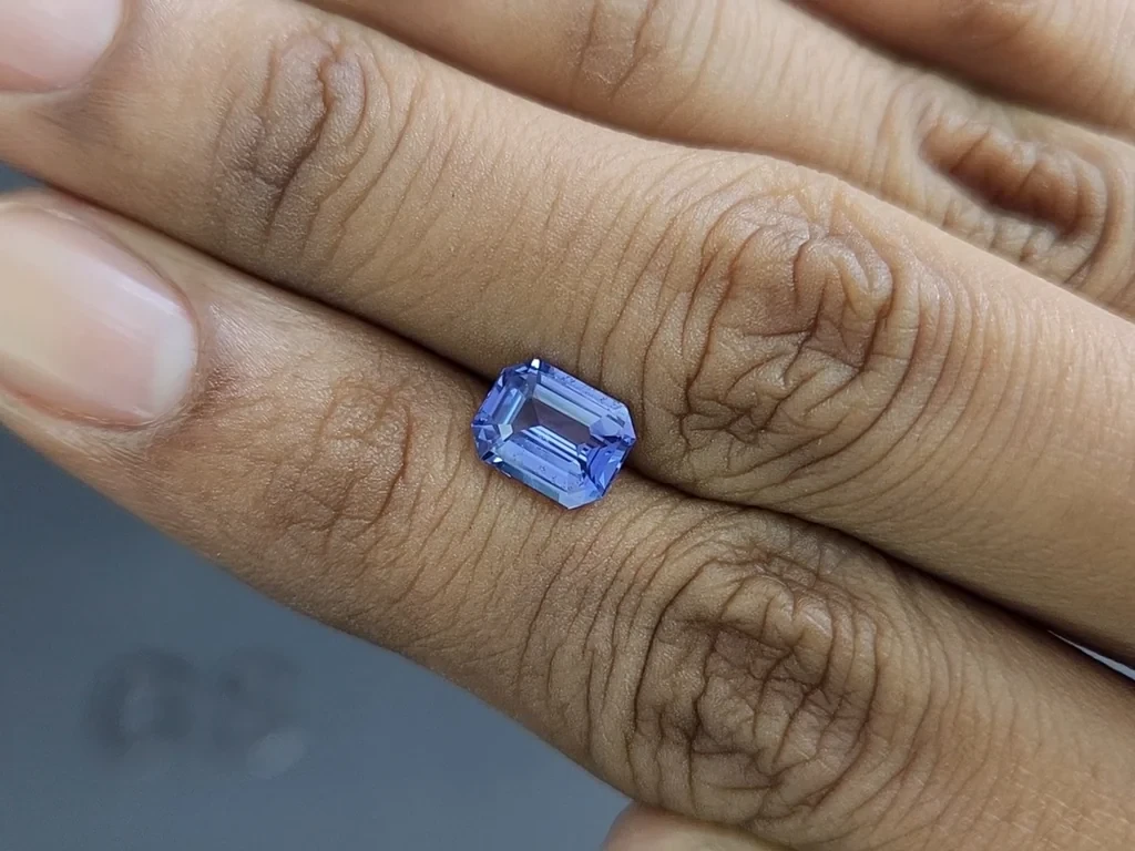 Saphir bleu non chauffé de 2,01 carats, taille octogonale, Sri Lanka Image №2