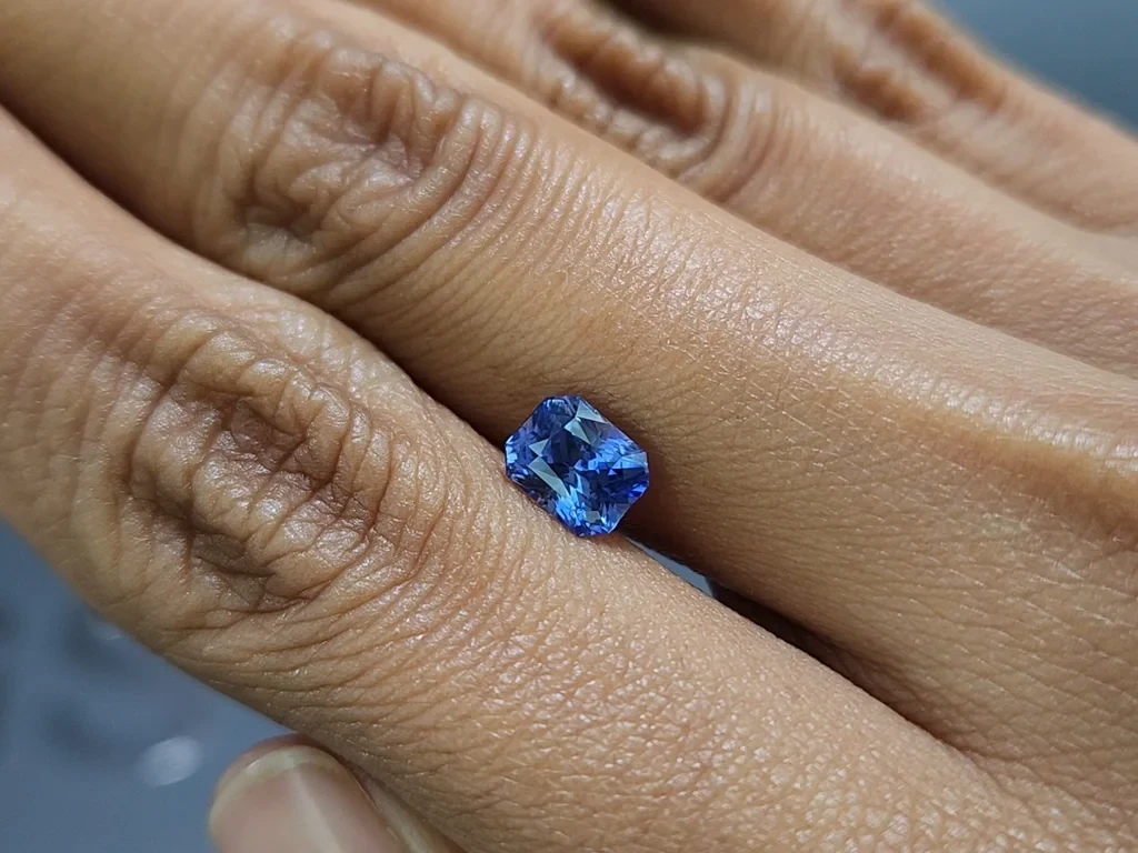 Blue sapphire radiant cut 1.58 carats,  Sri Lanka Image №2