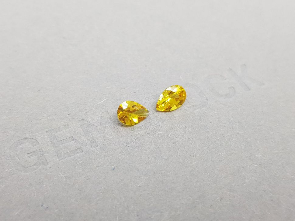 Pair of vivid yellow sapphire and zircon 1.05 ct, Madagascar Image №2